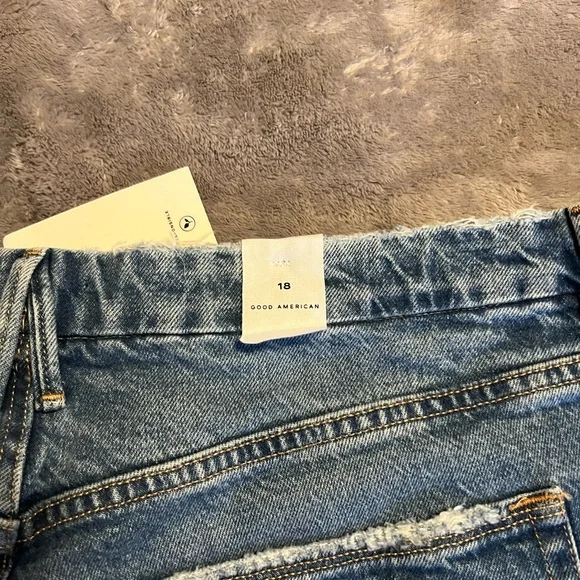 NWT Good American Skinny Jeans